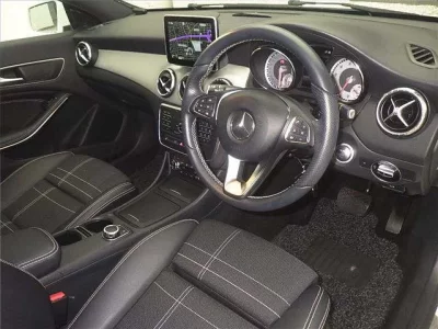 Mercedes-Benz CLA CLASS