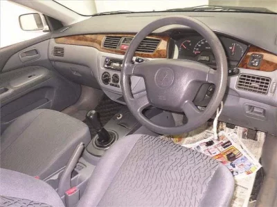 Mitsubishi LANCER