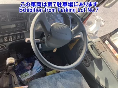 Nissan TRUCK