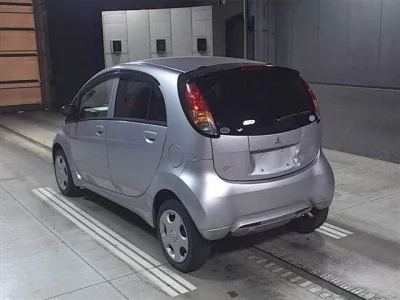 Mitsubishi I