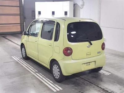Daihatsu MOVE LATTE