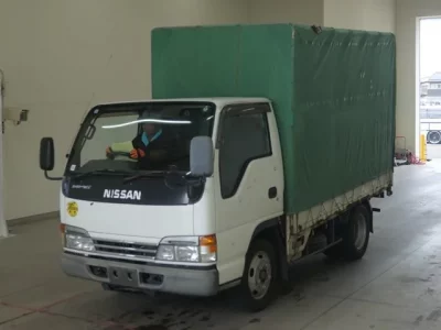 Nissan TRUCK