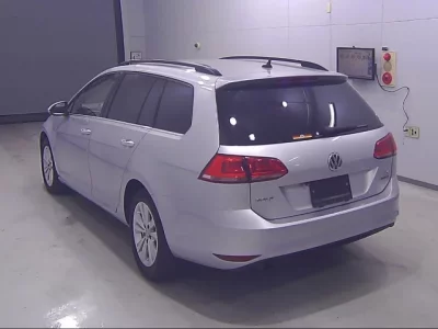 Volkswagen GOLF VARIANT