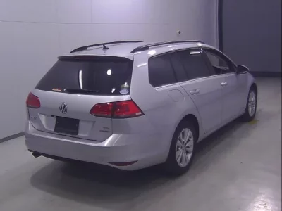 Volkswagen GOLF VARIANT