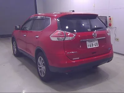 Nissan X-TRAIL