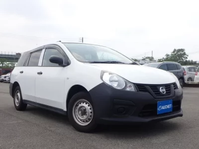 Nissan AD