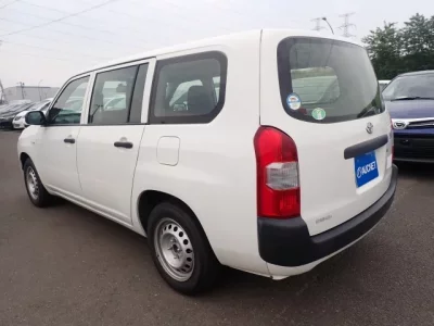 Toyota SUCCEED