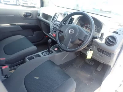 Nissan AD