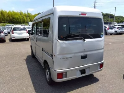 Mitsubishi MINICAB VAN