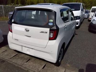 Daihatsu MIRA E S