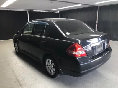 Nissan TIIDA LATIO