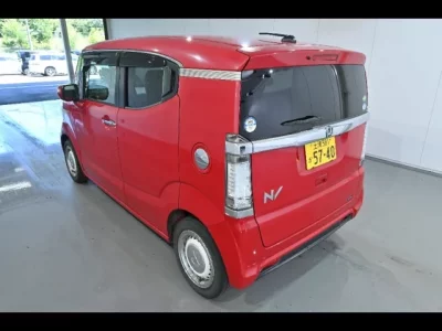 Honda N BOX SLASH
