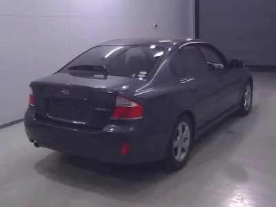 Subaru LEGACY B4
