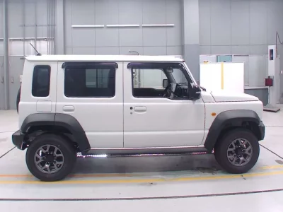 Suzuki JIMNY NOMADE