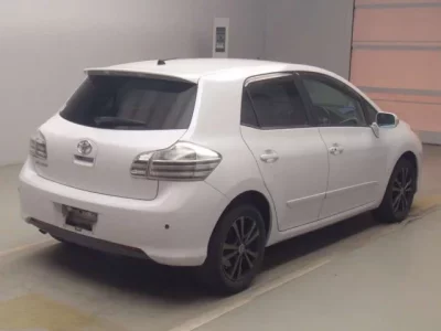 Toyota BLADE