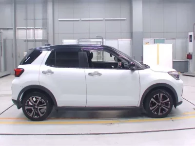 Daihatsu ROCKY