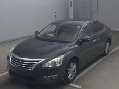 Nissan TEANA