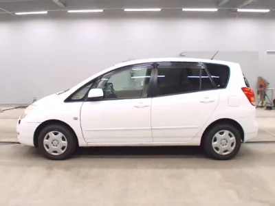 Toyota COROLLA SPACIO