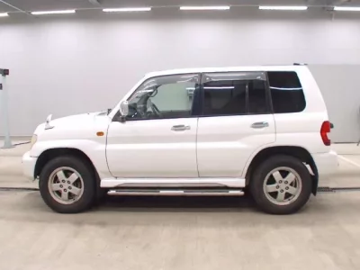 Mitsubishi PAJERO IO