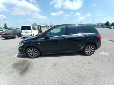 Mercedes-Benz B CLASS