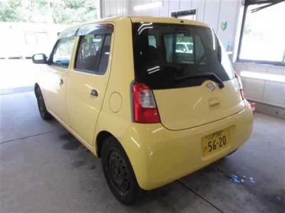 Daihatsu Esse