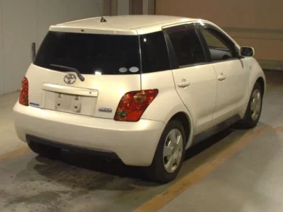 Toyota IST