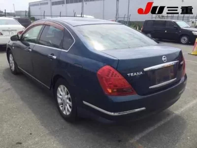 Nissan TEANA
