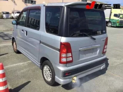 Daihatsu Atrai Wagon