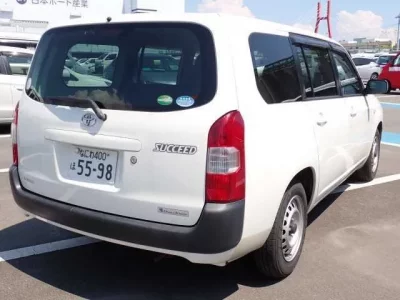 Toyota SUCCEED