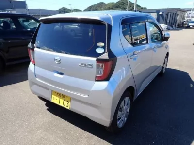 Daihatsu MIRA E S
