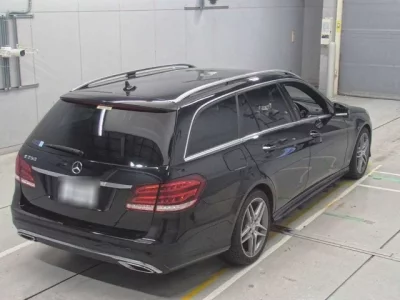 Mercedes-Benz E CLASS WAGON