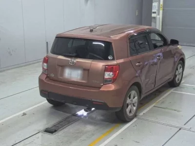 Toyota IST