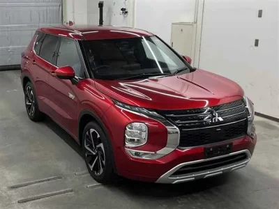 Mitsubishi OUTLANDER PHEV