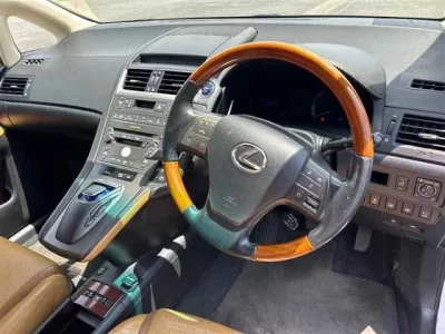 Lexus HS