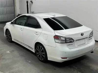 Lexus HS