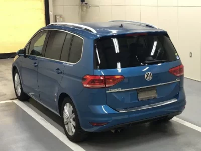 Volkswagen GOLF TOURAN