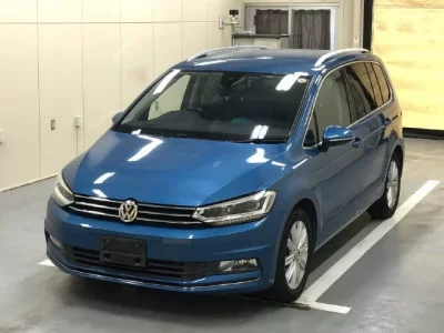 Volkswagen GOLF TOURAN