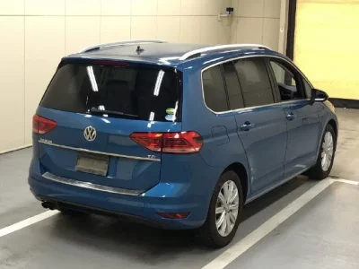 Volkswagen GOLF TOURAN