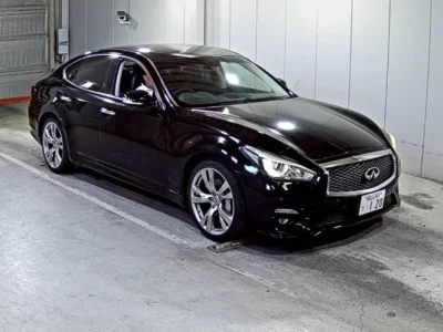 Nissan FUGA