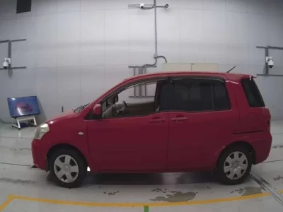 Toyota RAUM