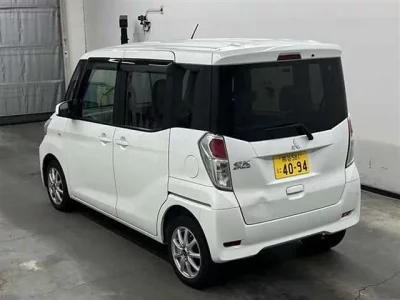 Mitsubishi EK SPACE