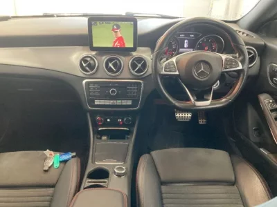 Mercedes-Benz CLA CLASS