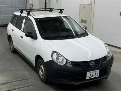 Nissan AD
