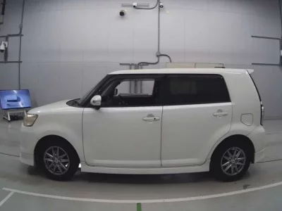 Toyota COROLLA RUMION