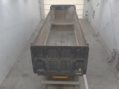 Isuzu TRUCK