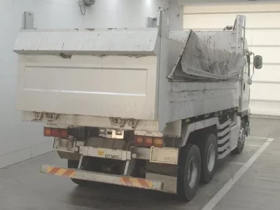 Isuzu TRUCK