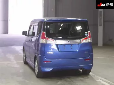Mitsubishi DELICA D2