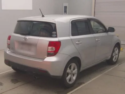 Toyota IST