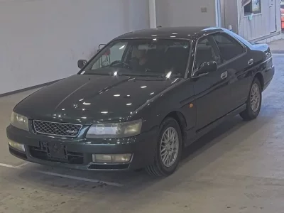 Nissan LAUREL