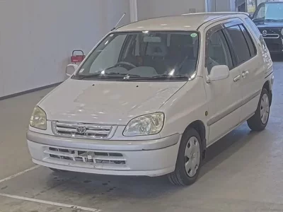 Toyota RAUM